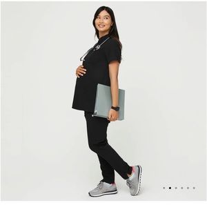 Figs Maternity Scrub Top